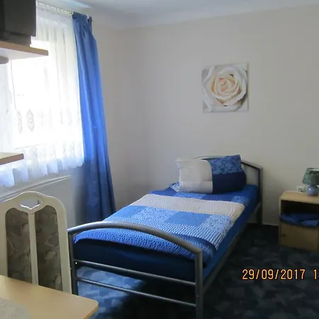 Гостевой дом Am Rasthof Dresdner Tor 3*
